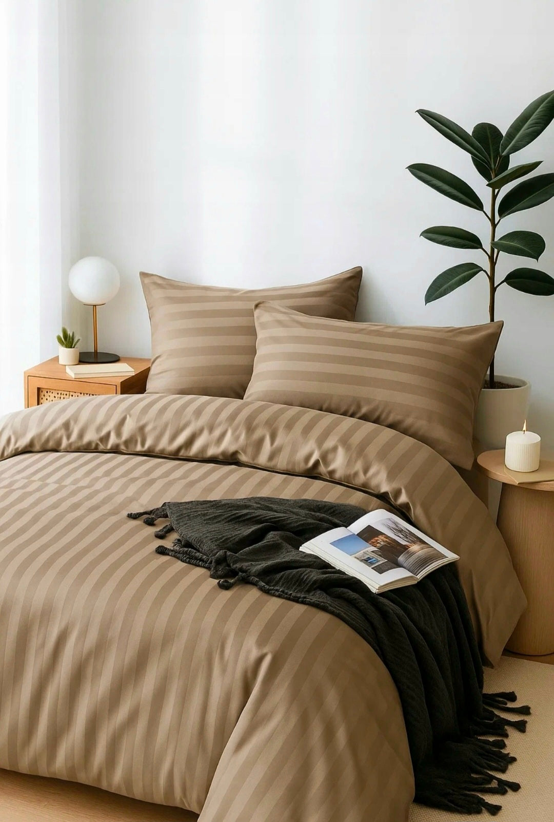 Hellbraun - Elegantes Satin